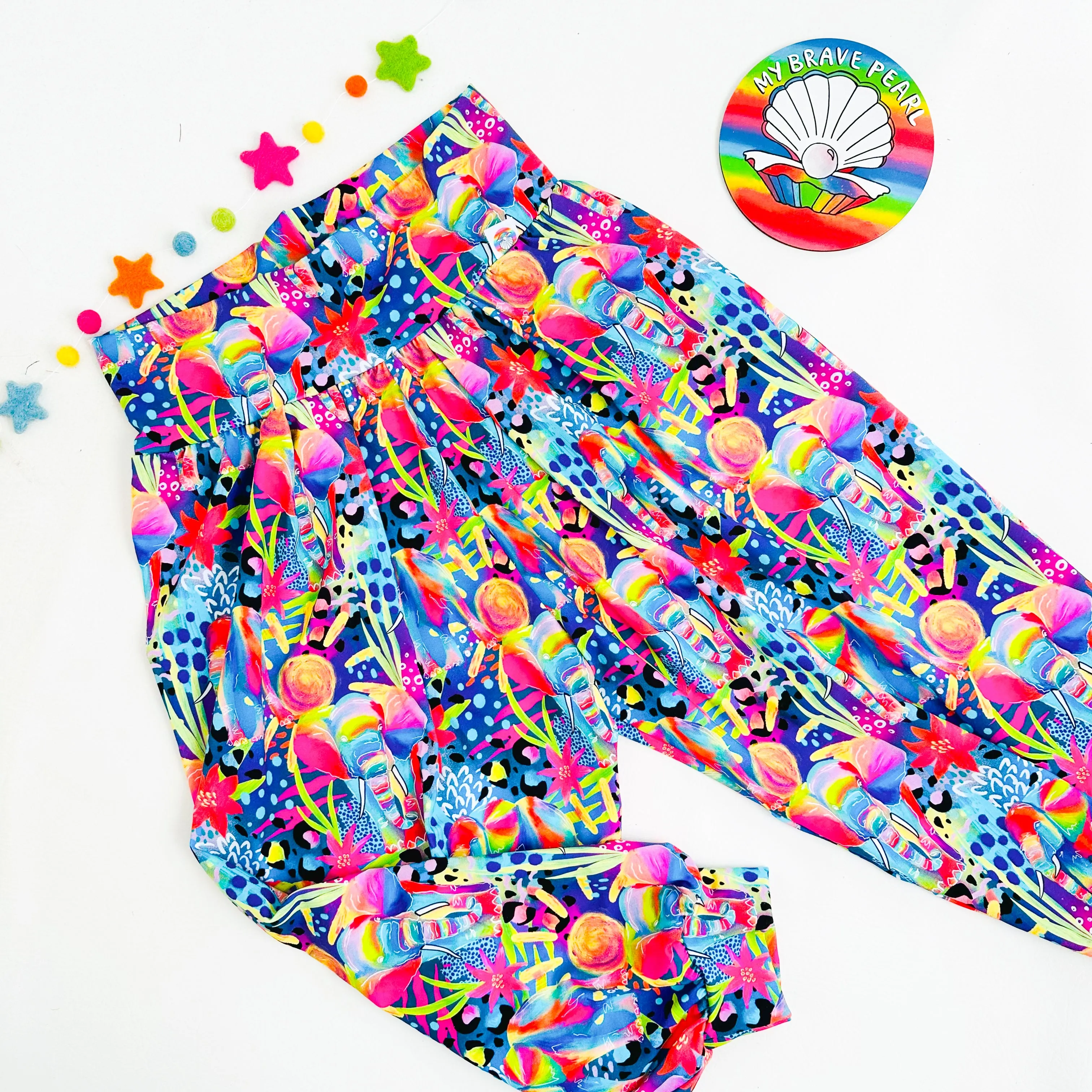 Adults Baggy Capris - Curve Fit