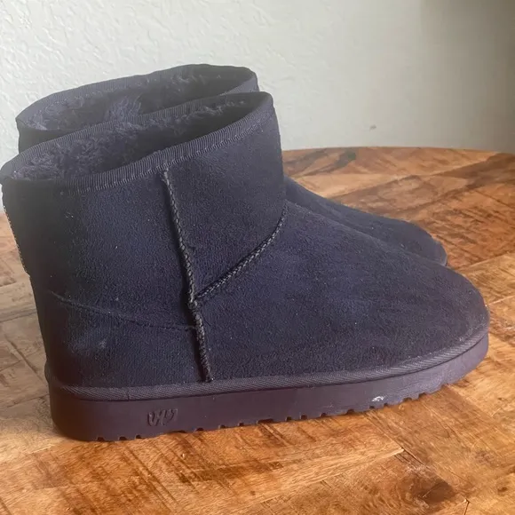 Cold weather boot