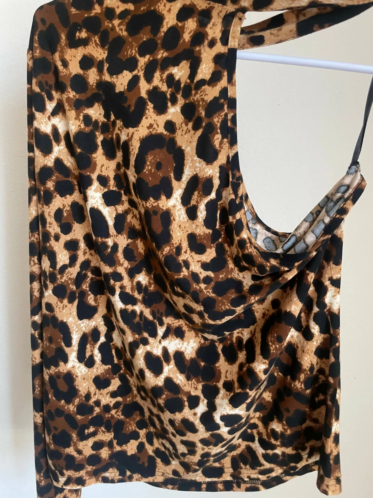 Comfy One shoulder leopard top
