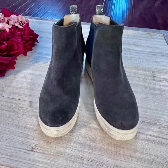 Dolce Vita Anthracite Suede Slip-On Platform High Top Sneaker Women’s 8.5