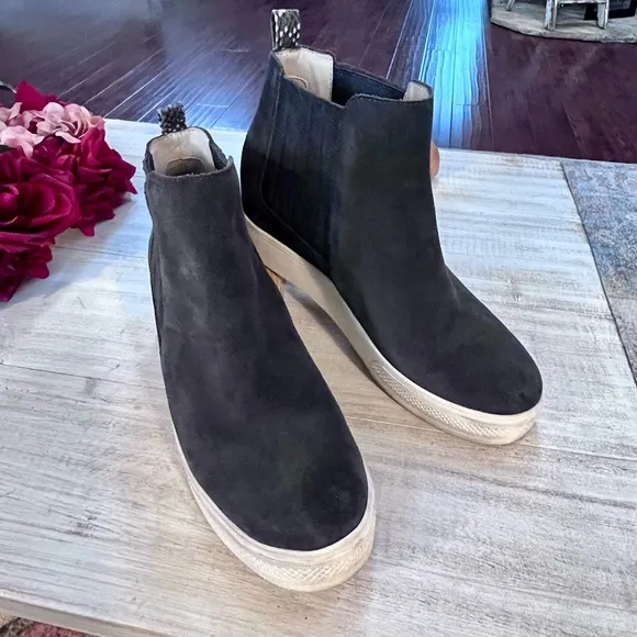 Dolce Vita Anthracite Suede Slip-On Platform High Top Sneaker Women’s 8.5