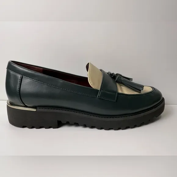 Franco Sarto Carolynn Tassel Loafer Dark Green and Cream Size 9.5