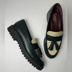 Franco Sarto Carolynn Tassel Loafer Dark Green and Cream Size 9.5