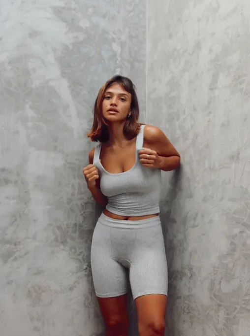 Huha - Sporty Crop Tank | Grey