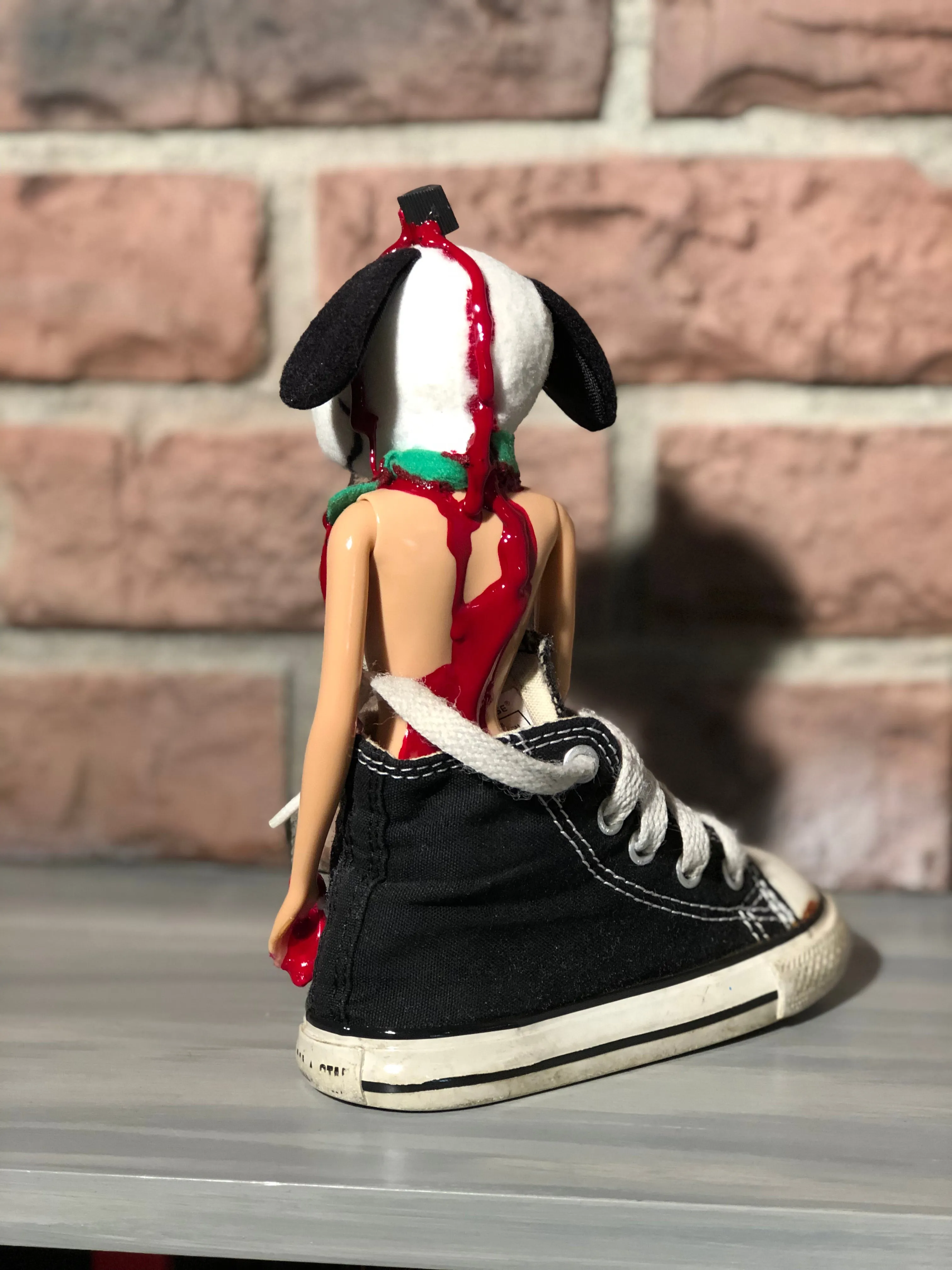 Kaws Snoopy can rock chucks or heels