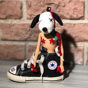 Kaws Snoopy can rock chucks or heels
