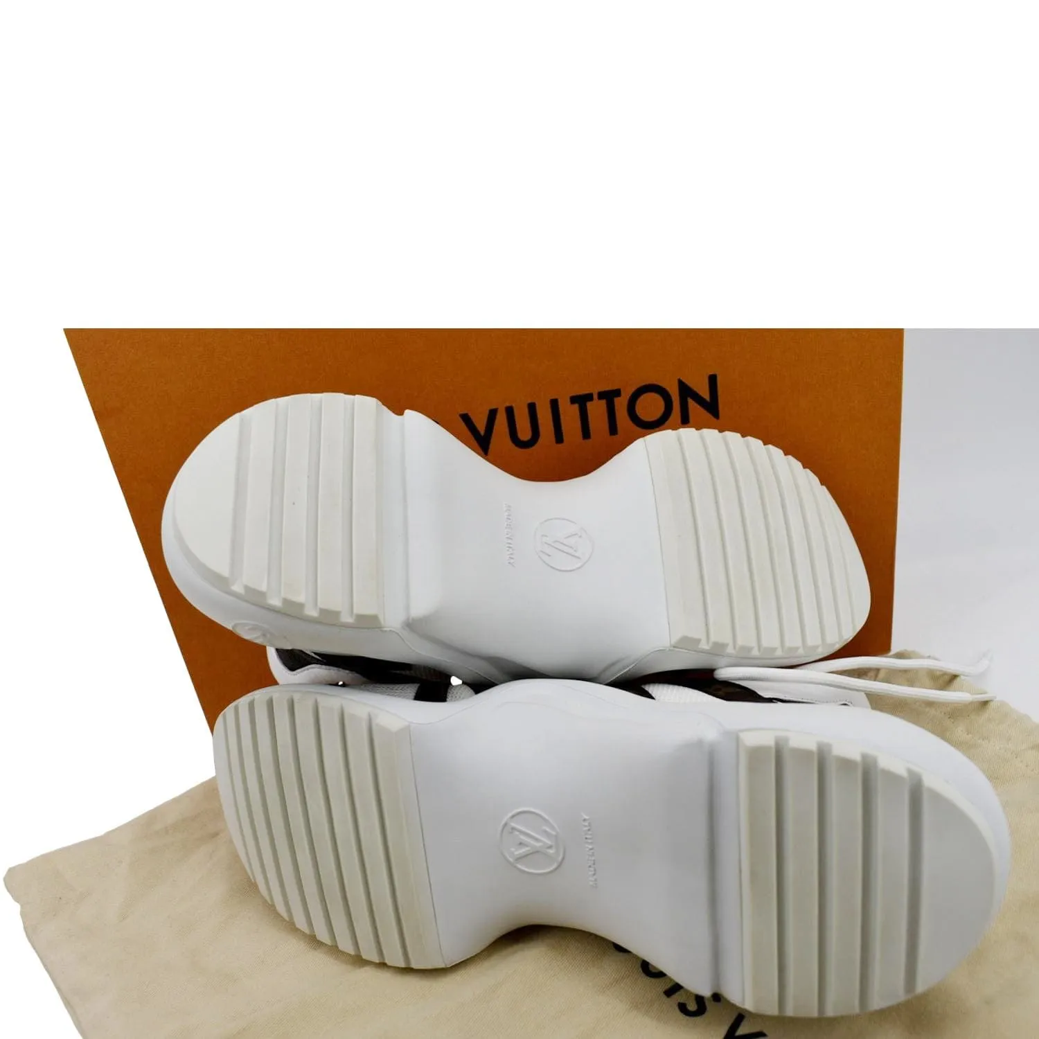 LOUIS VUITTON Archlight Monogram Canvas Sneakers White Size 39