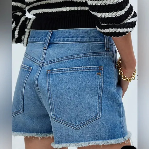 Madewell relaxed fit denim shorts‎ size 29