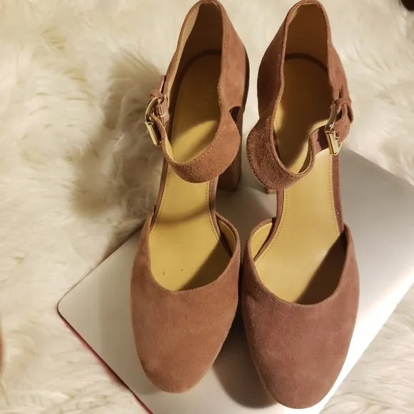 Michael Micael Kors Sierra platform pump