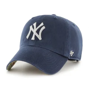 NEW YORK YANKEES TAPESTRY UNDER '47 CLEAN UP