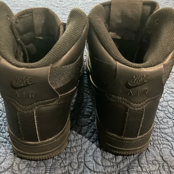 Nike Airforce One Black Leather Sneakers