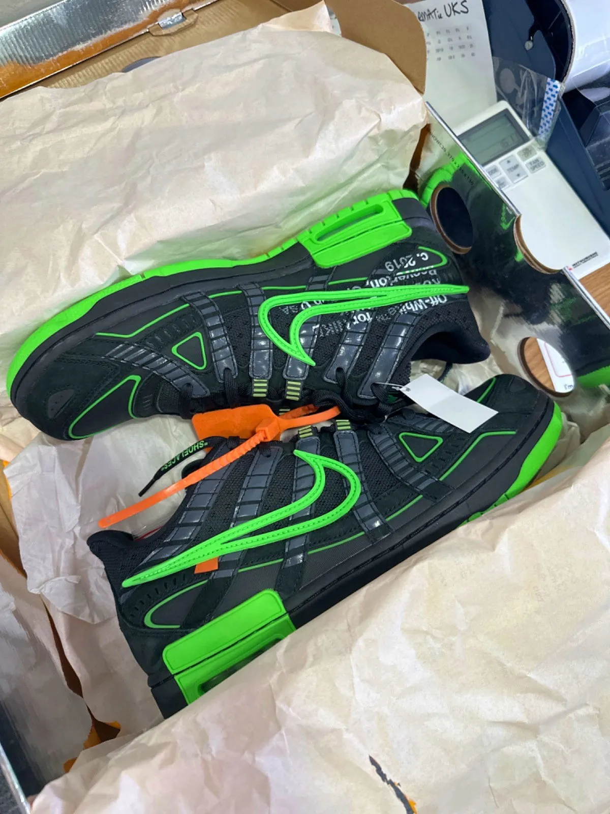 Nike CU6015 Black/Green Strike Air Rubber Dunk/OW Trainers 👟 UK 10.5  👟