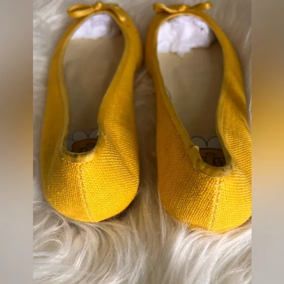 NWOT DELMAN Warner Brothers -Tweety Bird Yellow Ballerina Flats Size 5