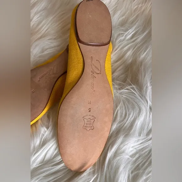 NWOT DELMAN Warner Brothers -Tweety Bird Yellow Ballerina Flats Size 5