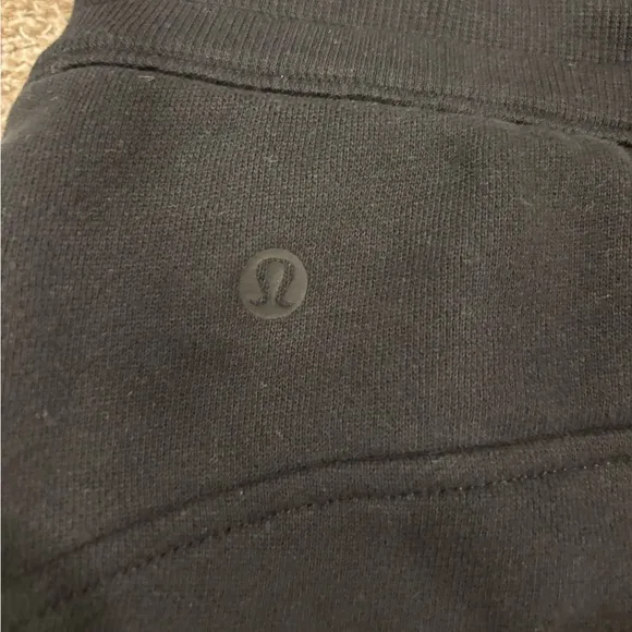 *NWT*. Lululemon Black High Rise Scuba Shorts 5”