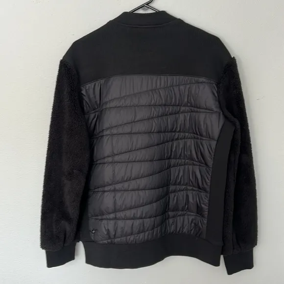 NWT Zella Mixed Media Boxy Quilted jacket. Black, women’s size M. Super cute!