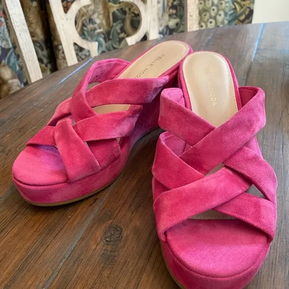 Pelle Moda Wilona Wedge Pink Suede Platform Slip-On Size 7.5 NWT