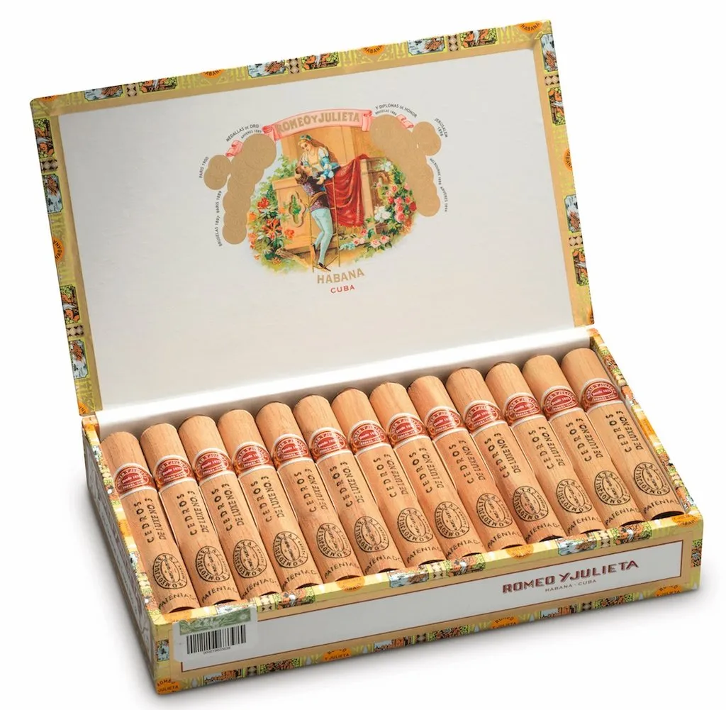 Romeo y Julieta Cedros de Luxe No. 3