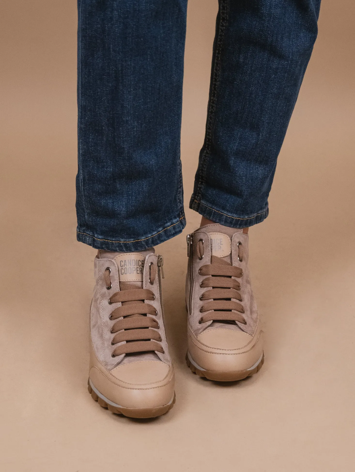 Sneaker JANIS MID in camoscio tortora