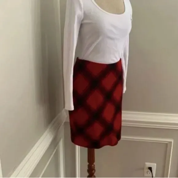Talbots Red and Black Plaid Wool Alpaca Blend Pencil Skirt Size 4P