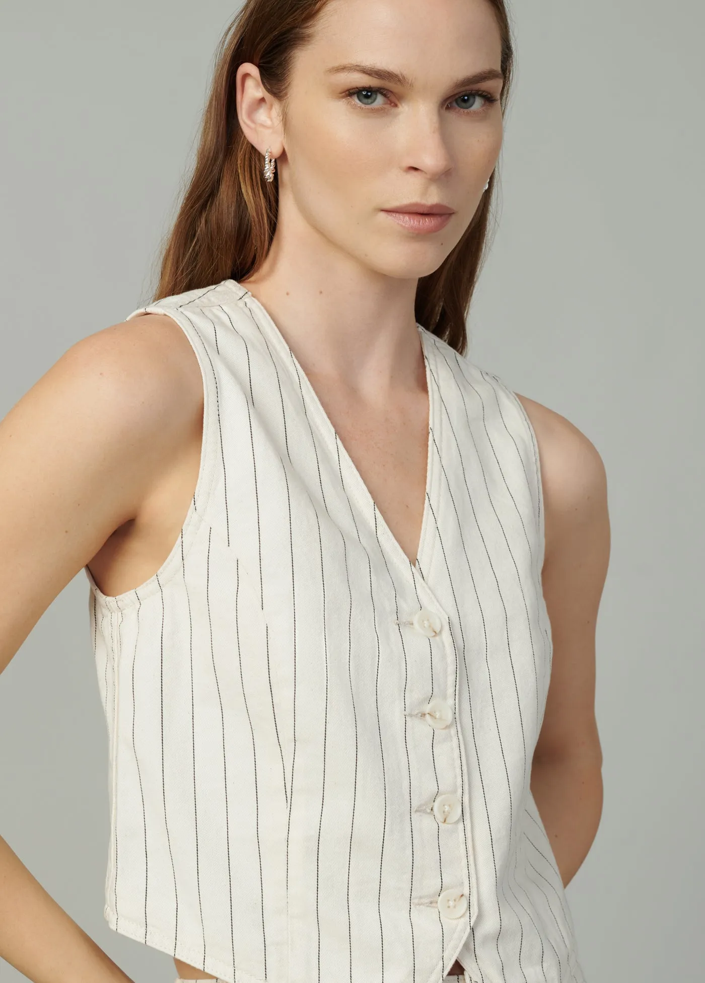 THE RELAXED TAILORED WAISTCOAT