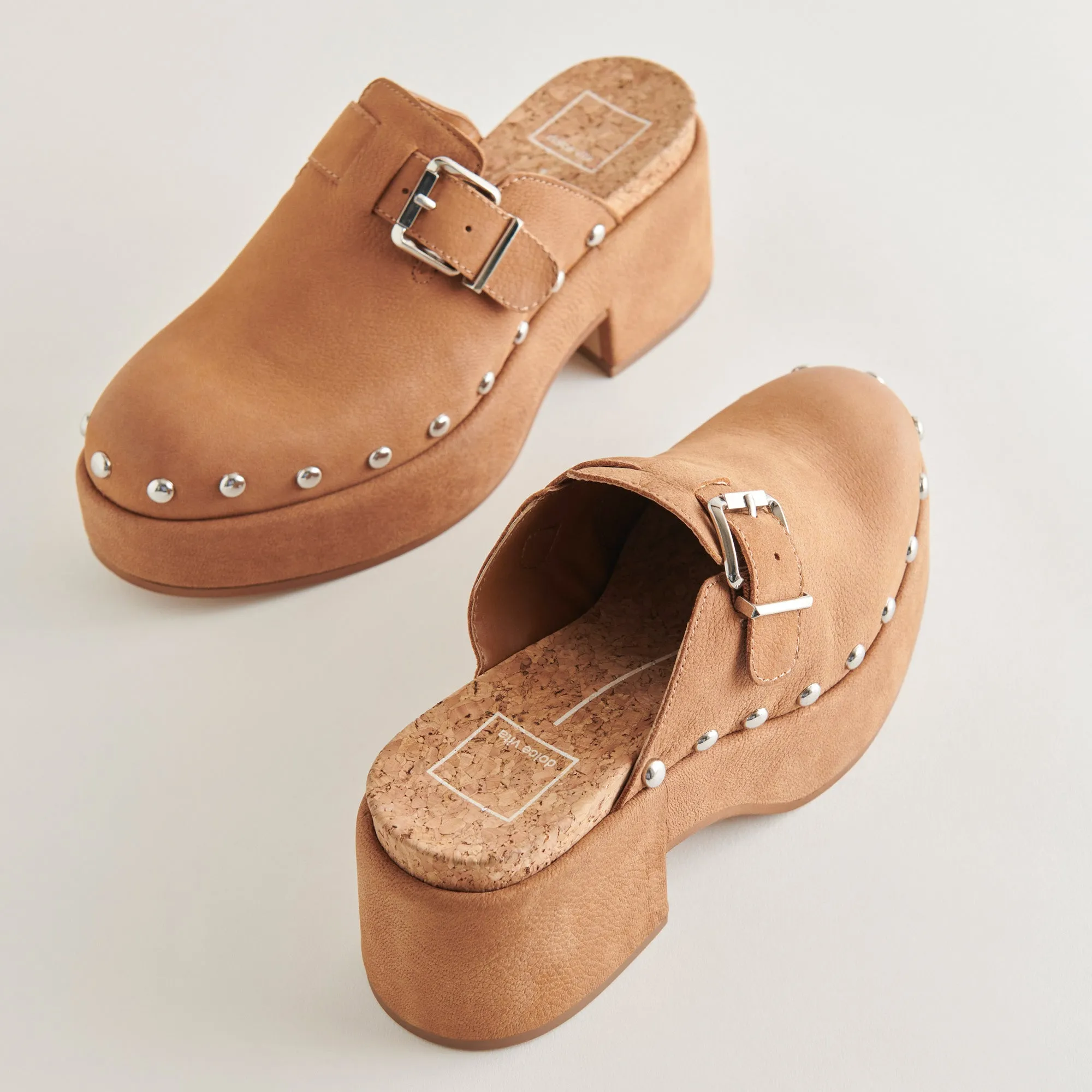 YEVAN CLOGS PRALINE NUBUCK