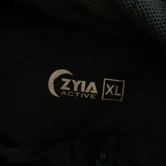 ZYIA ACTIVE Rainbow Stripe Athletic Windbreaker Jacket Size XL Navy Blue Outdoor